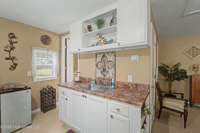 7695 Hummingbird Drive, Olive Branch, MS 38654