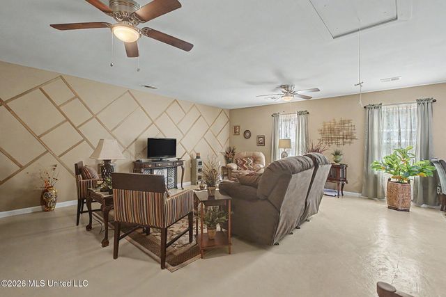 7695 Hummingbird Drive, Olive Branch, MS 38654