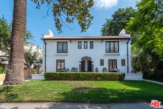 2406 3rd Avenue, Los Angeles, CA 90018