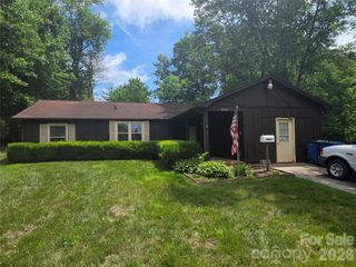 4028 Elizabeth Street, Hickory, NC 28601