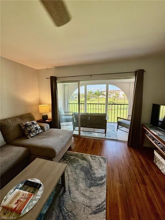 9 High Point CIR N 305, NAPLES, FL 34103 — photo 4