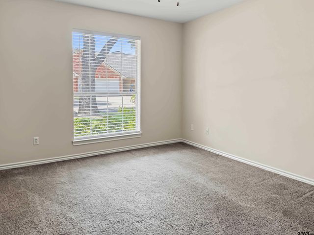5401 Hollytree Dr, Unit 602, Tyler, TX 75703