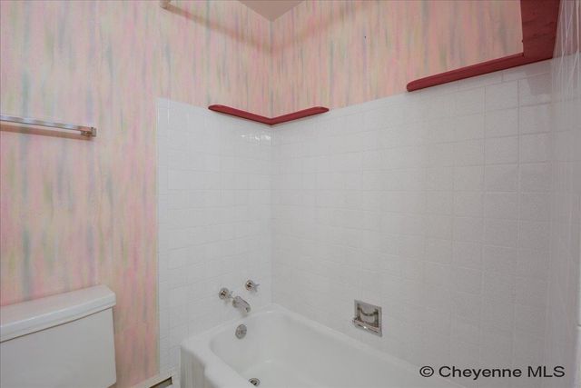 3240 FIR DR, Cheyenne, WY 82001