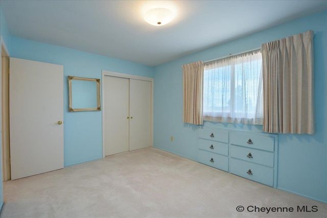 3240 FIR DR, Cheyenne, WY 82001