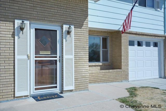 3240 FIR DR, Cheyenne, WY 82001