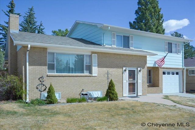 3240 FIR DR, Cheyenne, WY 82001