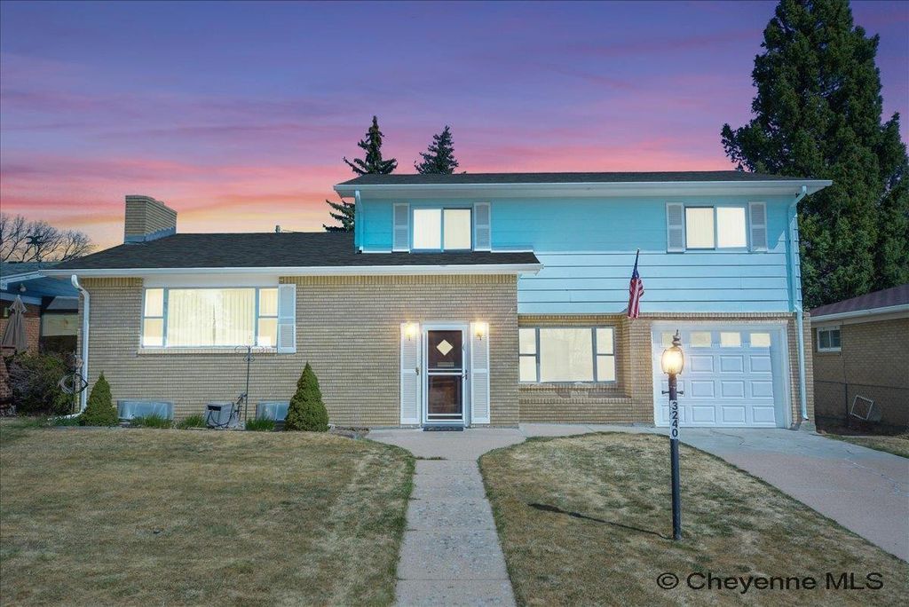 3240 FIR DR, Cheyenne, WY 82001