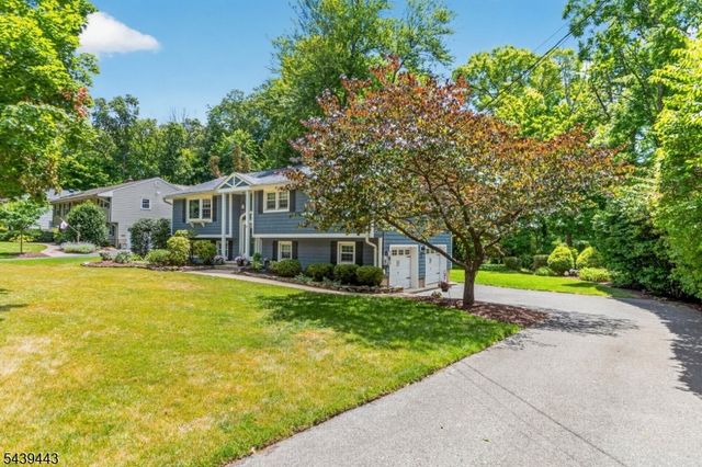 5 Drexel Ct, Parsippany-troy Hills Twp., NJ 07005