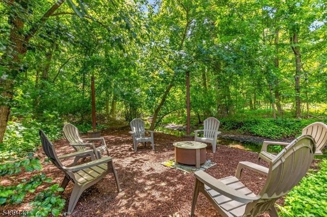 5 Drexel Ct, Parsippany-troy Hills Twp., NJ 07005