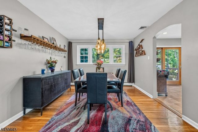5 Drexel Ct, Parsippany-troy Hills Twp., NJ 07005