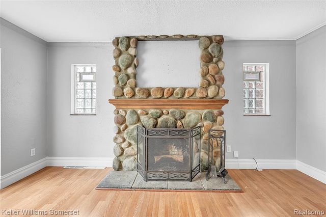 18046 Steel Street, Detroit, MI 48235