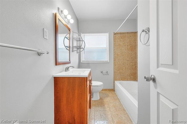 18046 Steel Street, Detroit, MI 48235