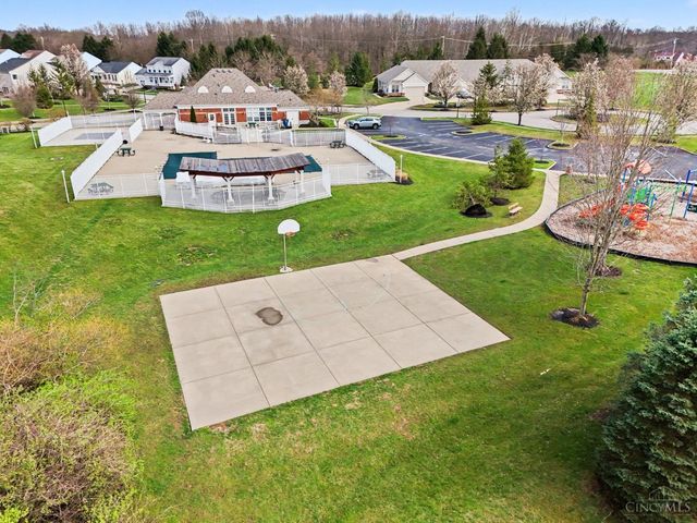 2047 Commons Circle, Batavia, OH 45103