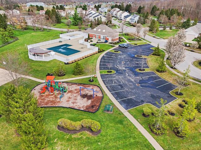 2047 Commons Circle, Batavia, OH 45103