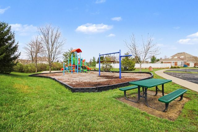 2047 Commons Circle, Batavia, OH 45103