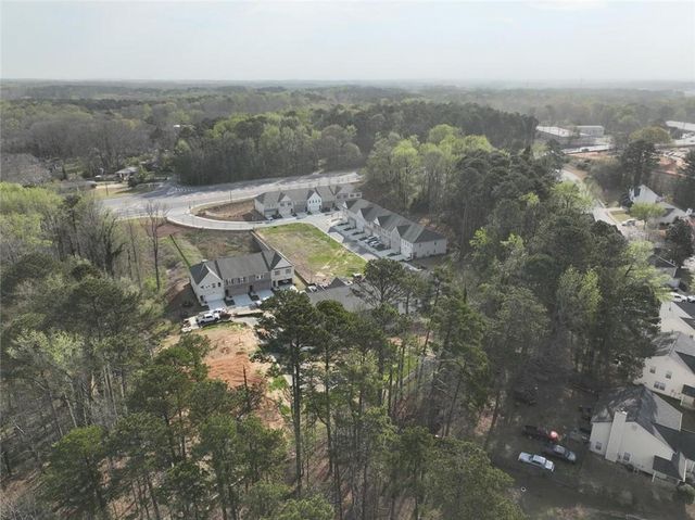 542 Feldspar Way, Lawrenceville, GA 30043