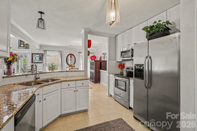 8609 Fox Chase Lane, Charlotte, NC 28269