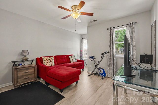 8609 Fox Chase Lane, Charlotte, NC 28269