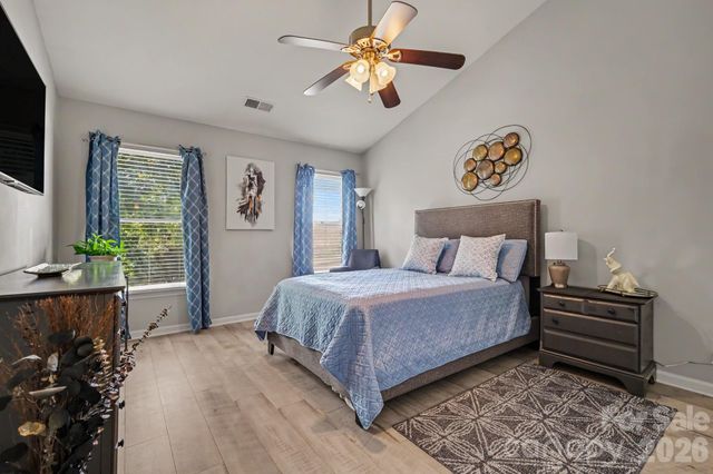 8609 Fox Chase Lane, Charlotte, NC 28269