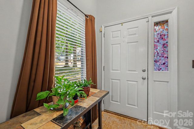 8609 Fox Chase Lane, Charlotte, NC 28269