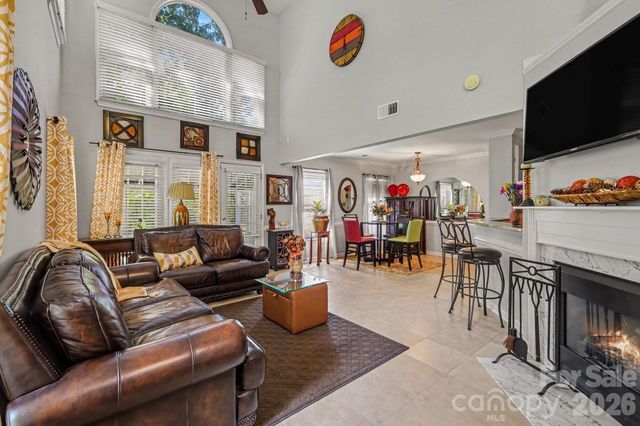 8609 Fox Chase Lane, Charlotte, NC 28269