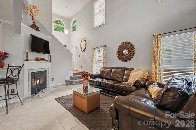 8609 Fox Chase Lane, Charlotte, NC 28269