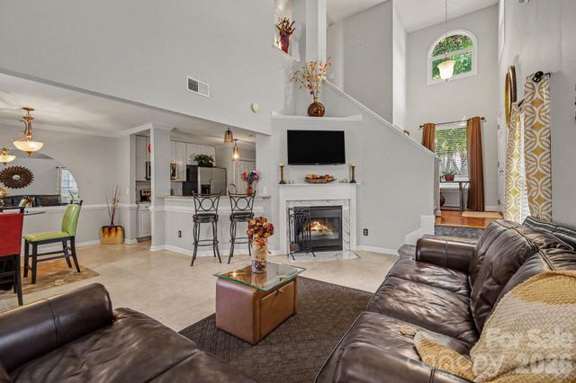 8609 Fox Chase Lane, Charlotte, NC 28269