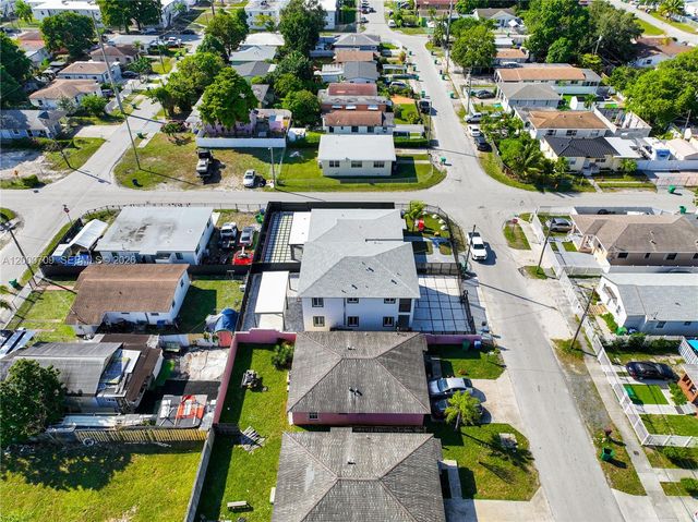 1886 NW 68th St, Miami, FL 33147