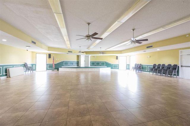 113 ROYAL PARK Drive 1H, Oakland Park, FL 33309