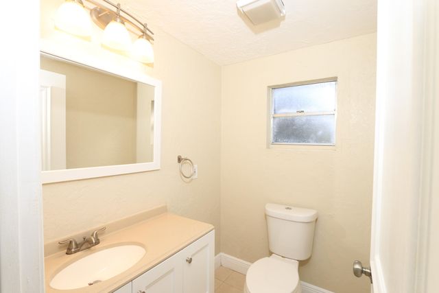 4916 Silver Oak Drive, Fort Pierce, FL 34982