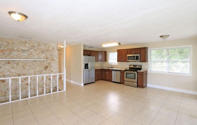 4916 Silver Oak Drive, Fort Pierce, FL 34982