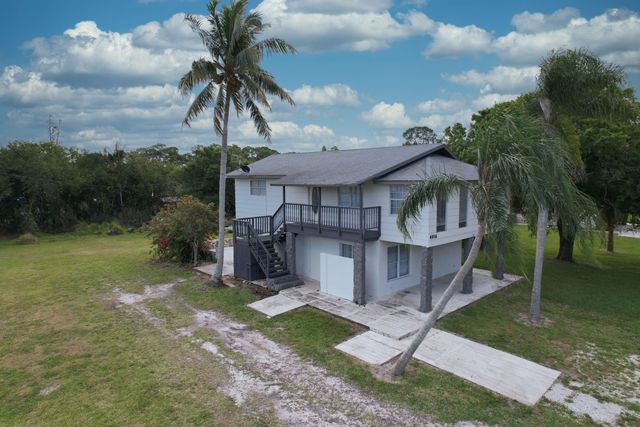 4916 Silver Oak Drive, Fort Pierce, FL 34982