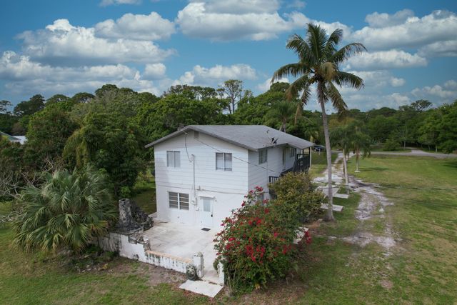 4916 Silver Oak Drive, Fort Pierce, FL 34982