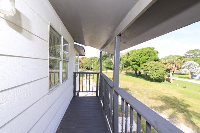 4916 Silver Oak Drive, Fort Pierce, FL 34982