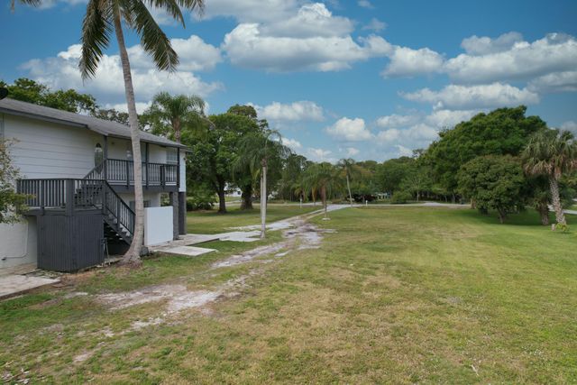 4916 Silver Oak Drive, Fort Pierce, FL 34982