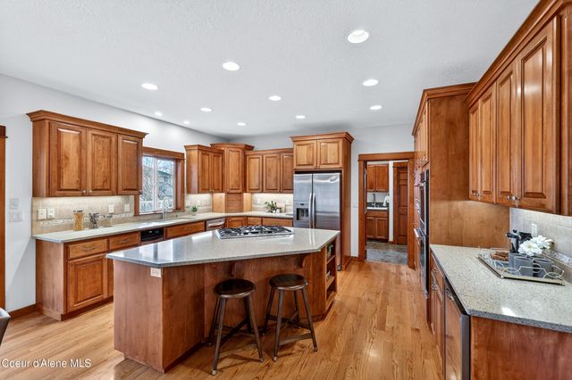 1709 S Steen Rd, Veradale, WA 99037