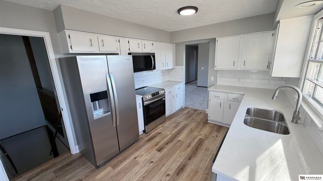 4312 N 85th Avenue Circle, Omaha, NE 68134