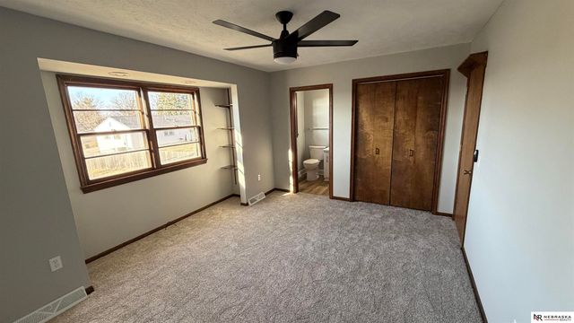 4312 N 85th Avenue Circle, Omaha, NE 68134