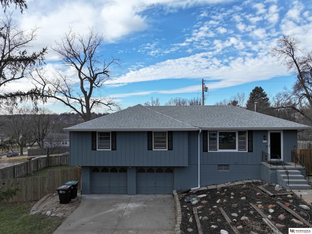 4312 N 85th Avenue Circle, Omaha, NE 68134