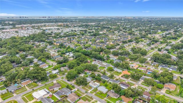 890 7TH AVENUE NE, Largo, FL 33770