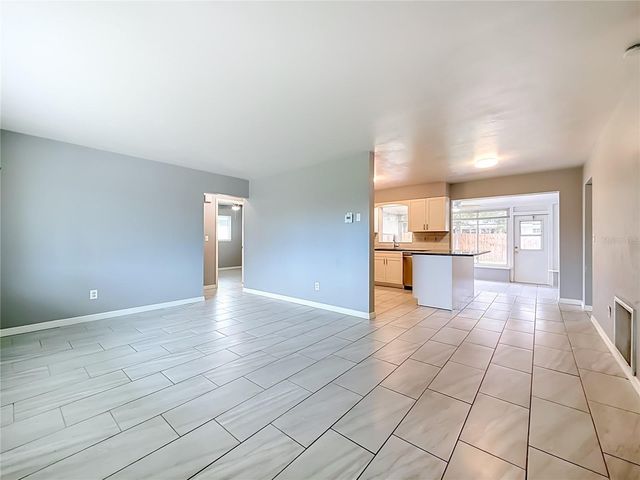 890 7TH AVENUE NE, Largo, FL 33770