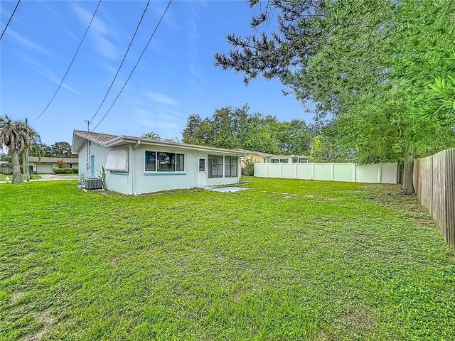 890 7TH AVENUE NE, Largo, FL 33770