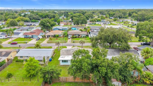 890 7TH AVENUE NE, Largo, FL 33770