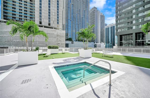 690 SW 1st Ct 1934, Miami, FL 33130