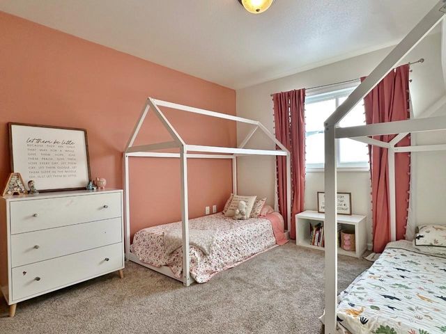 21 Roberts St, Burlington, ND 58722