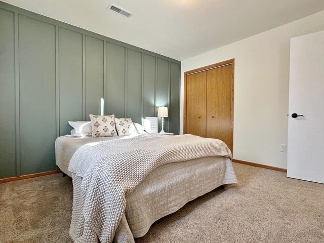 21 Roberts St, Burlington, ND 58722