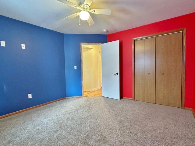 21 Roberts St, Burlington, ND 58722