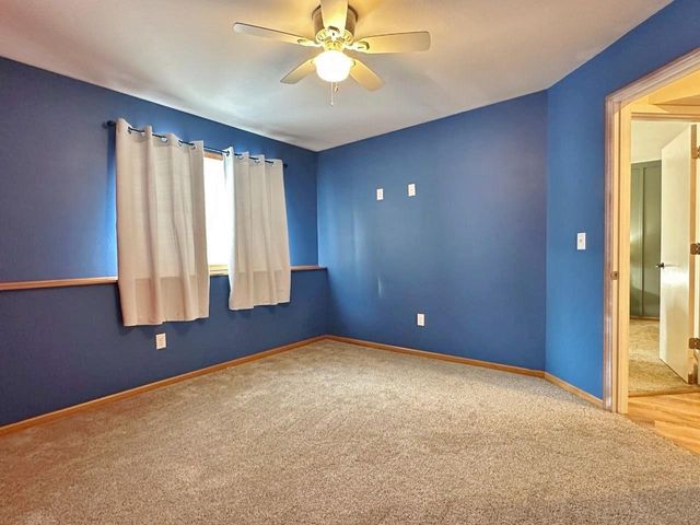 21 Roberts St, Burlington, ND 58722