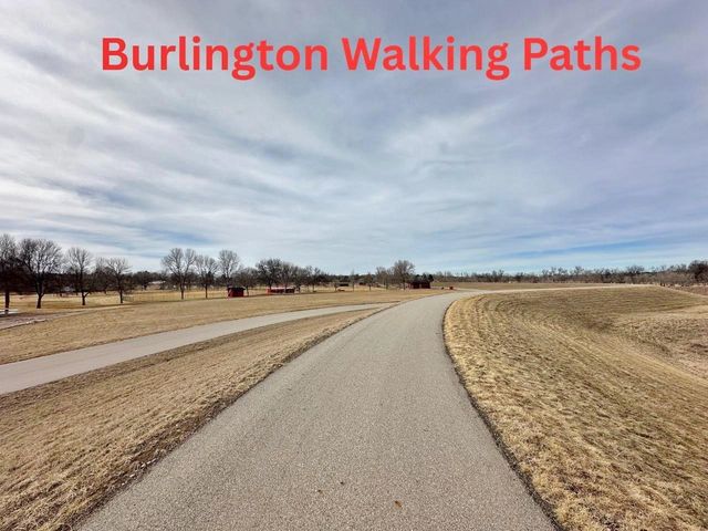 21 Roberts St, Burlington, ND 58722