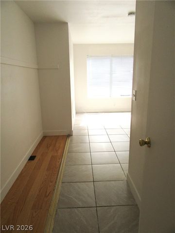 4406 Hawthorne Way, Las Vegas, NV 89147